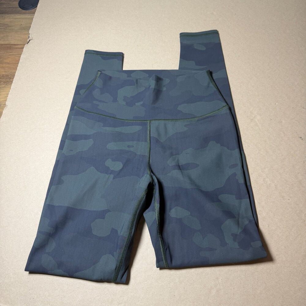 ALO yoga high waist camo vapor leggings size small womens gym training walk run